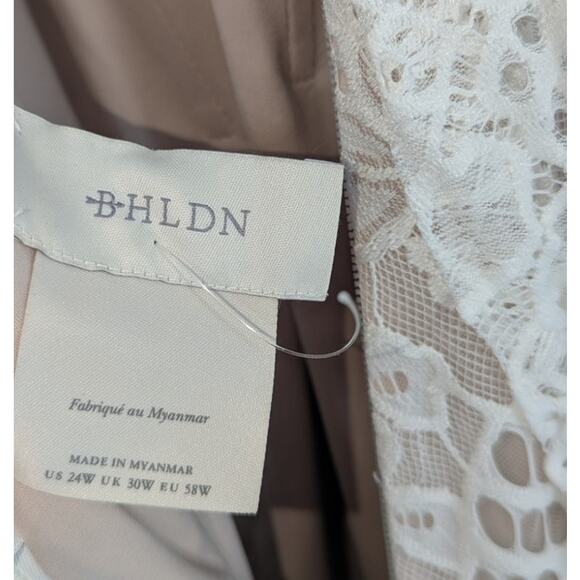 BHLDN Odalis Lace Wedding Gown Plus Size Boho Bridal Ivory Nude 24 - Picture 8 of 9